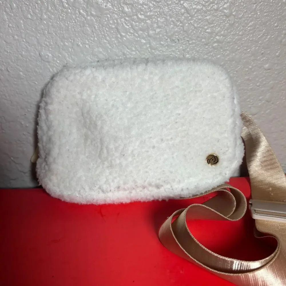 Apana Studio City Cozy White Sherpa Crossbody Belt Sling Bag Fanny Pac